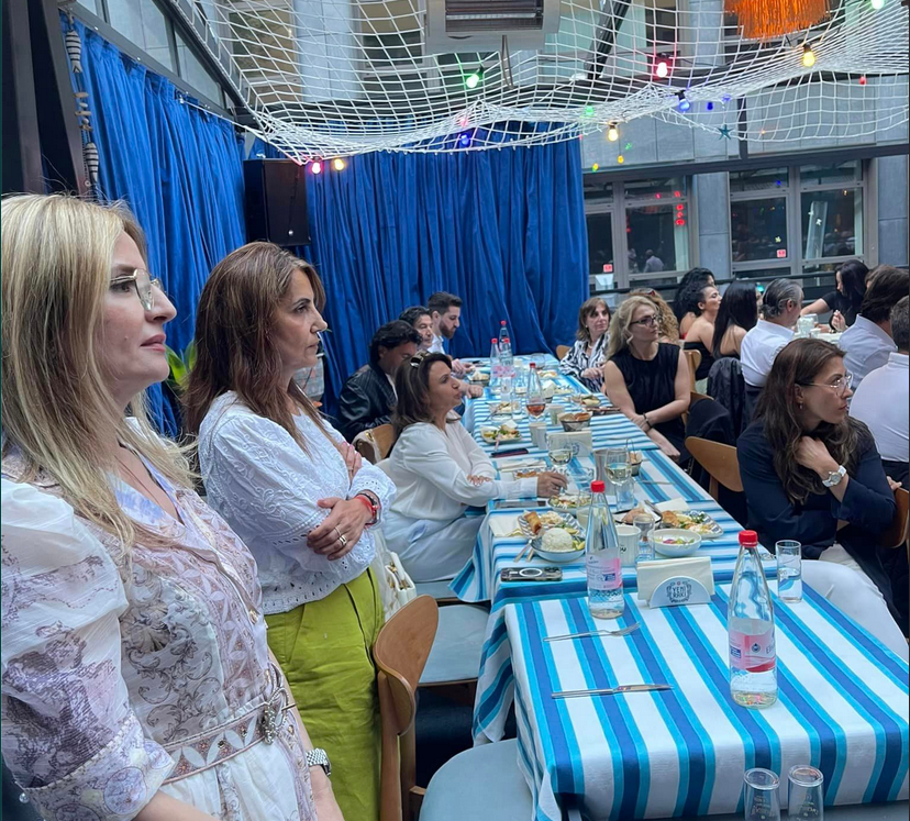   Haziran      Geleneksel Sohbet Sofrası