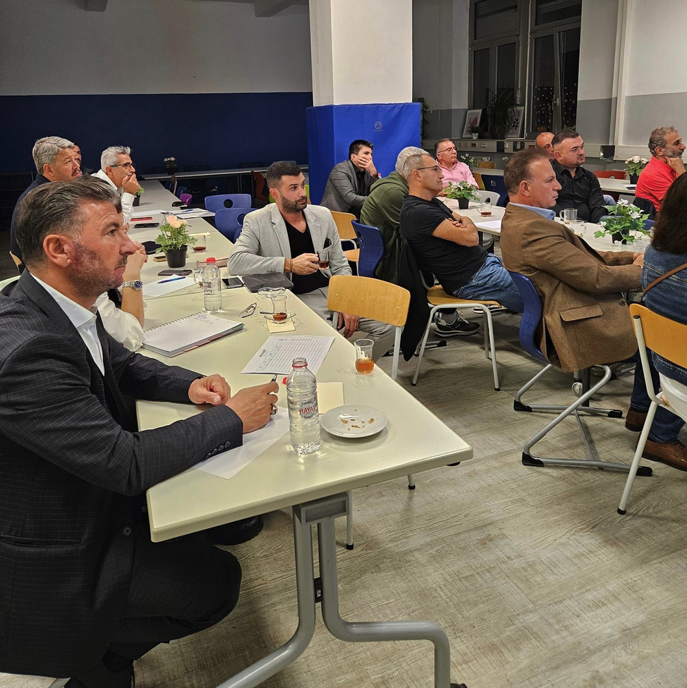 Atiyab Ticaret ve Yatirim Birligi  The Meat ing Table-BBQ-House de 