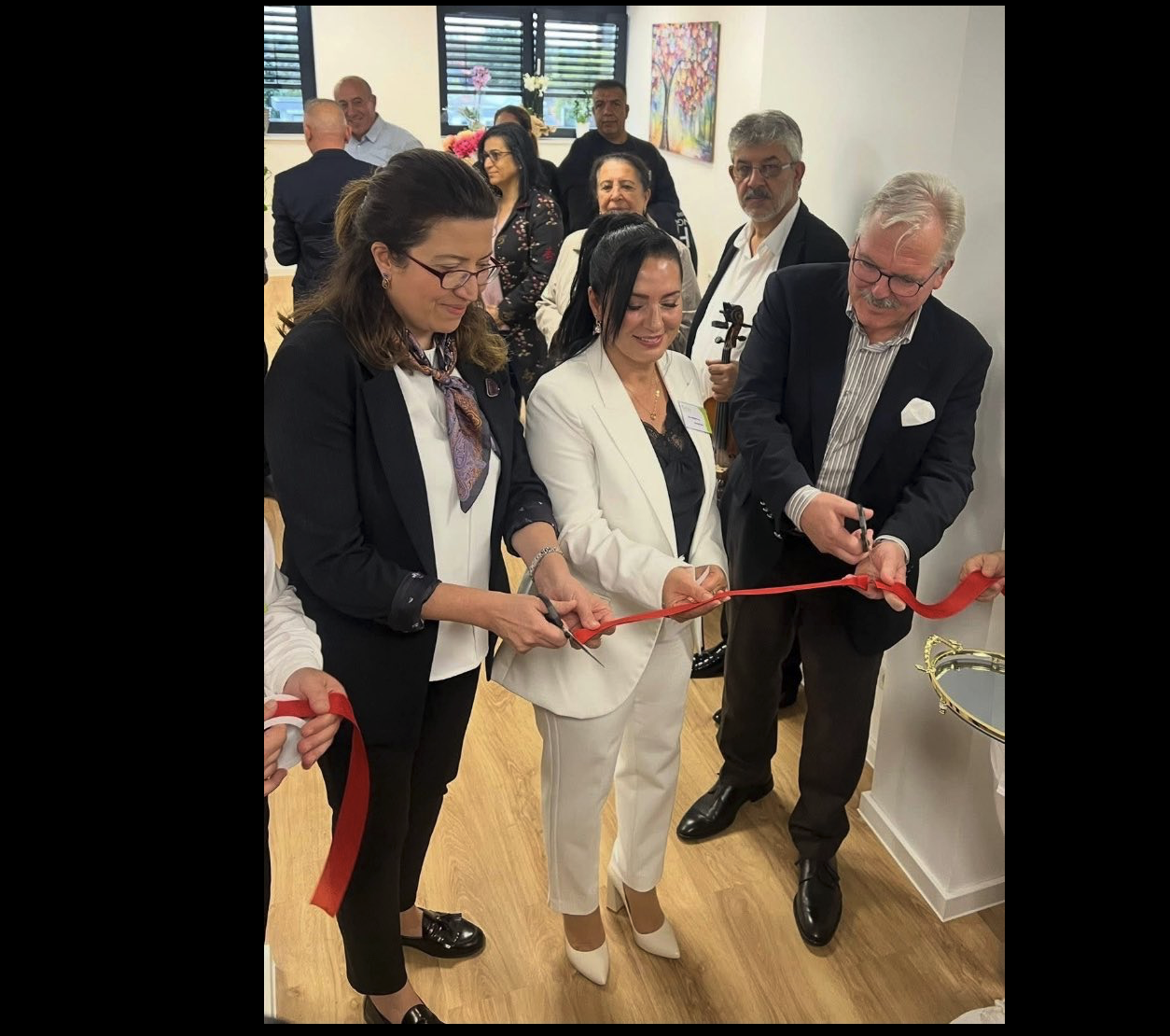 Güven Pflegedienst işletmesinin    şubesi Flörsheim açılışı