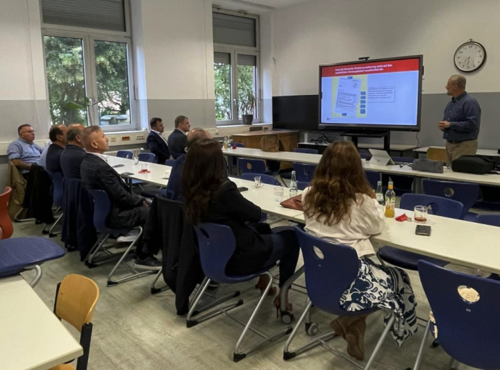 İKS interkulturelle Schule  de