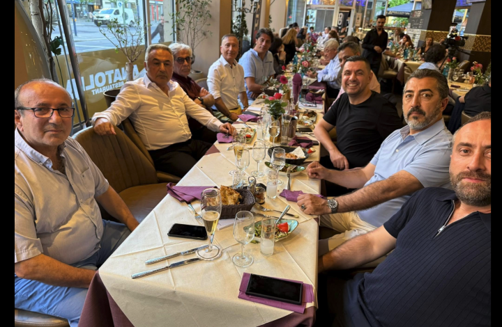 1 Mayıs Tebriği & Anatolia Restaurant Yemeği