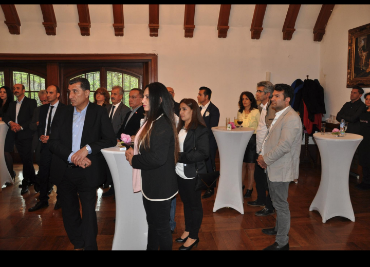 ATİYAB HESSEN İŞ ADAMLARINI SCHLOSS USINGEN’DE KONUK EDİYOR