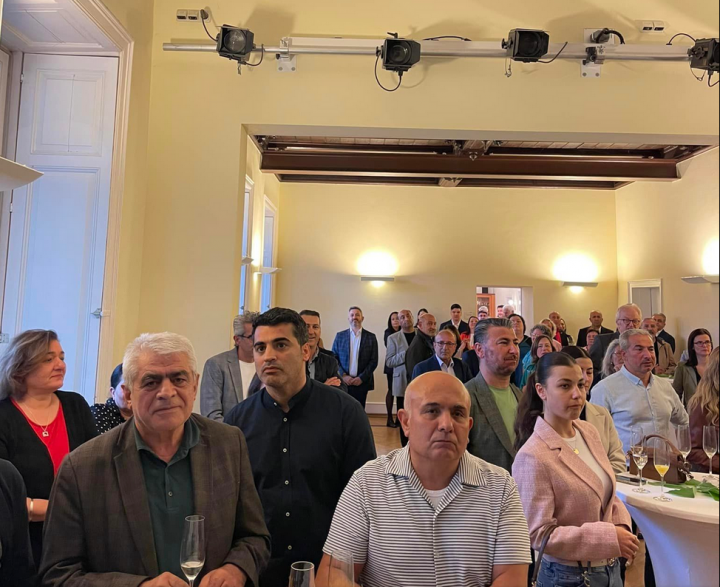 Eş başkanımız Sayın Hatice Çavuş mesleğinin 20.yılını Dostlari ve is ortakları ile kutladı.