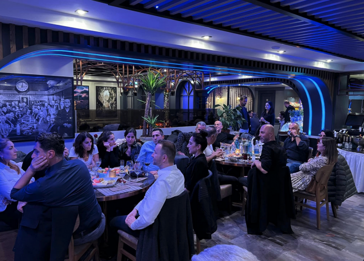 ATIYAB Abbas Dağlık’ın Frankfurt Zeil ‘deki Mekanında